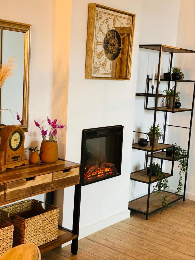 Sarah Home Hunedoara Luaran gambar