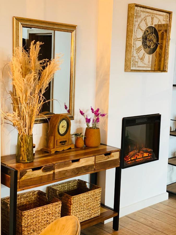 Sarah Home Hunedoara Luaran gambar