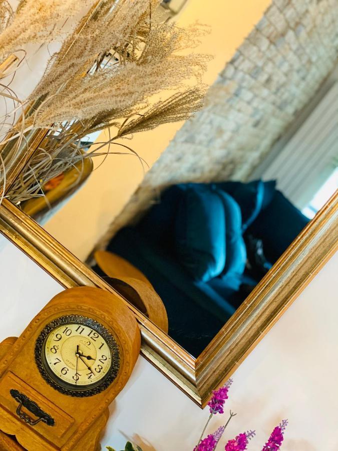 Sarah Home Hunedoara Luaran gambar