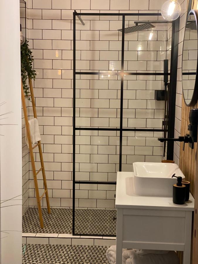 Sarah Home Hunedoara Luaran gambar
