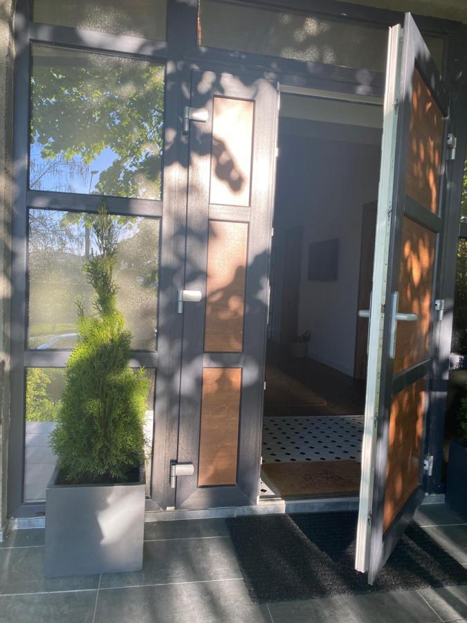 Sarah Home Hunedoara Luaran gambar